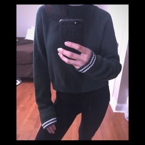 Hollister Cropped Sweater
